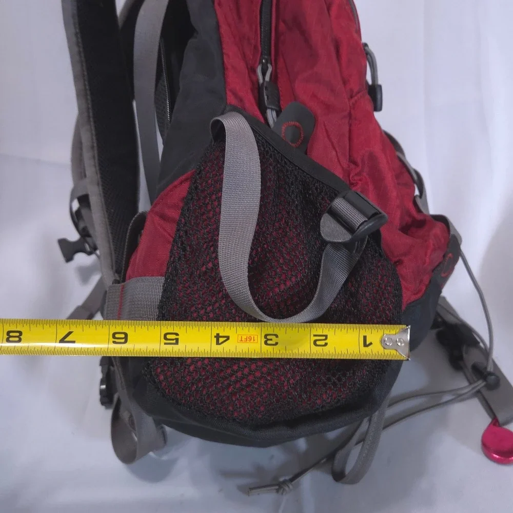 CamelBak Rim Runner Hydration Backpack w/ Bladder D-Fit Red Grey Hiking Trail